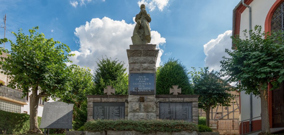 Kriegerdenkmal im Ortsteil Heringen